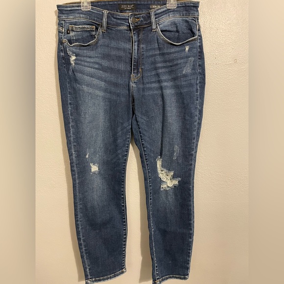 Judy Blue - Picture 1 of 3